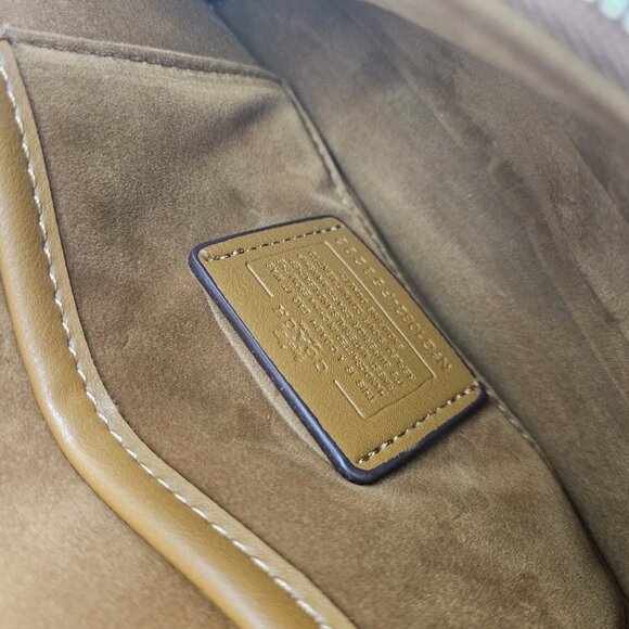 Elevated Coach Ivory Designer Bag - Picture 5 of 10